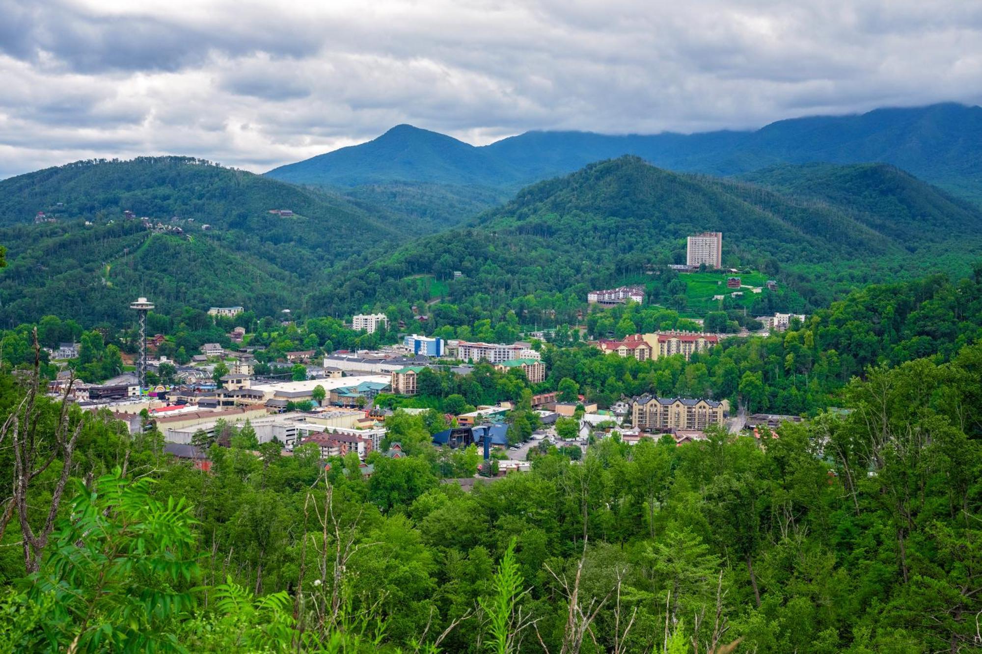 Sun Outdoors Pigeon Forge Villa Sevierville Exterior photo